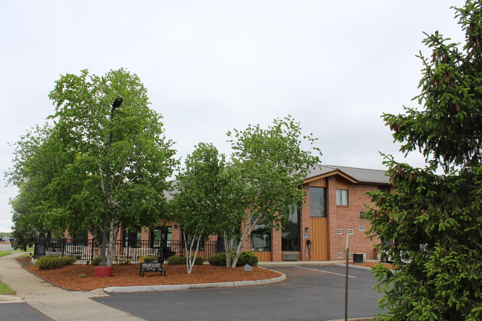 American Inn And Suites Ionia Bagian luar foto