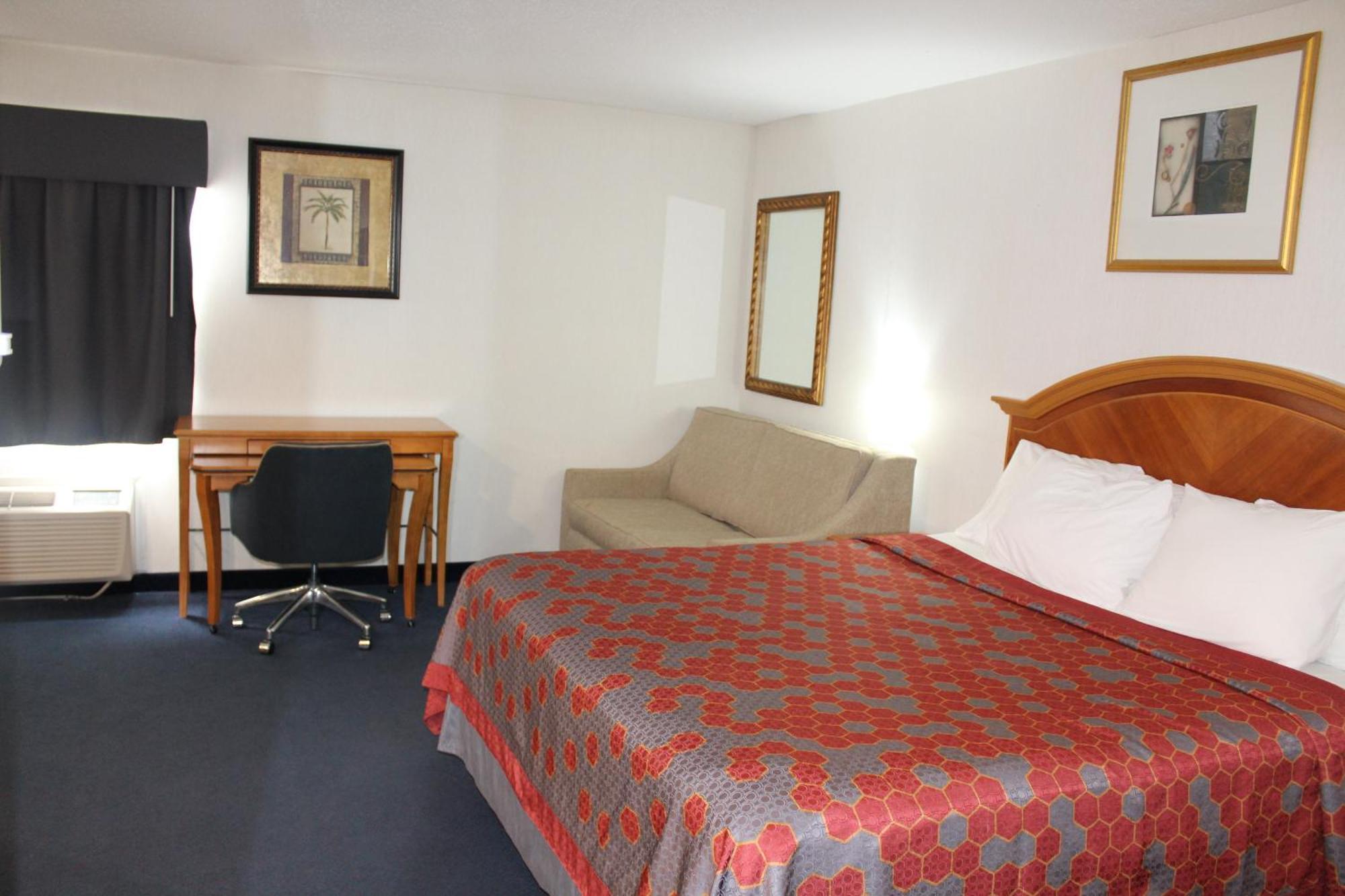 American Inn And Suites Ionia Bagian luar foto