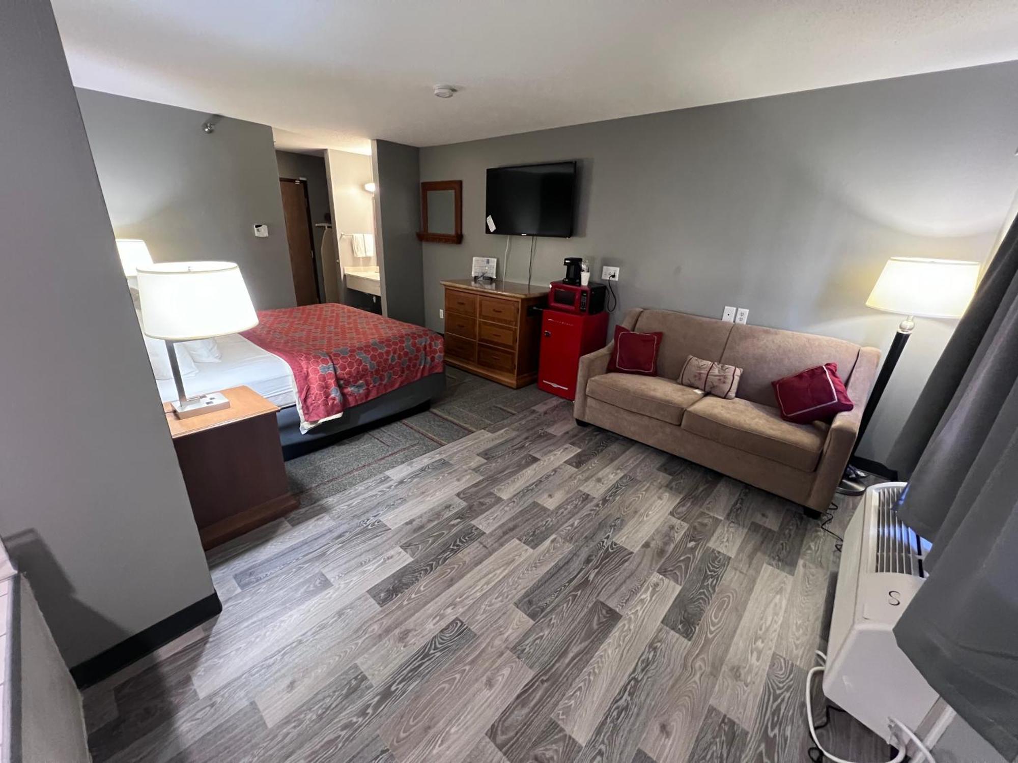American Inn And Suites Ionia Bagian luar foto