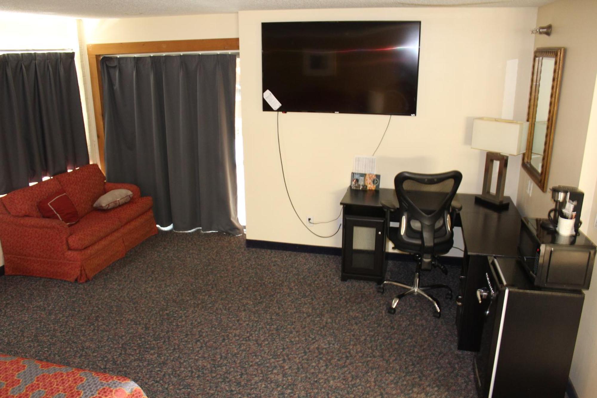 American Inn And Suites Ionia Bagian luar foto