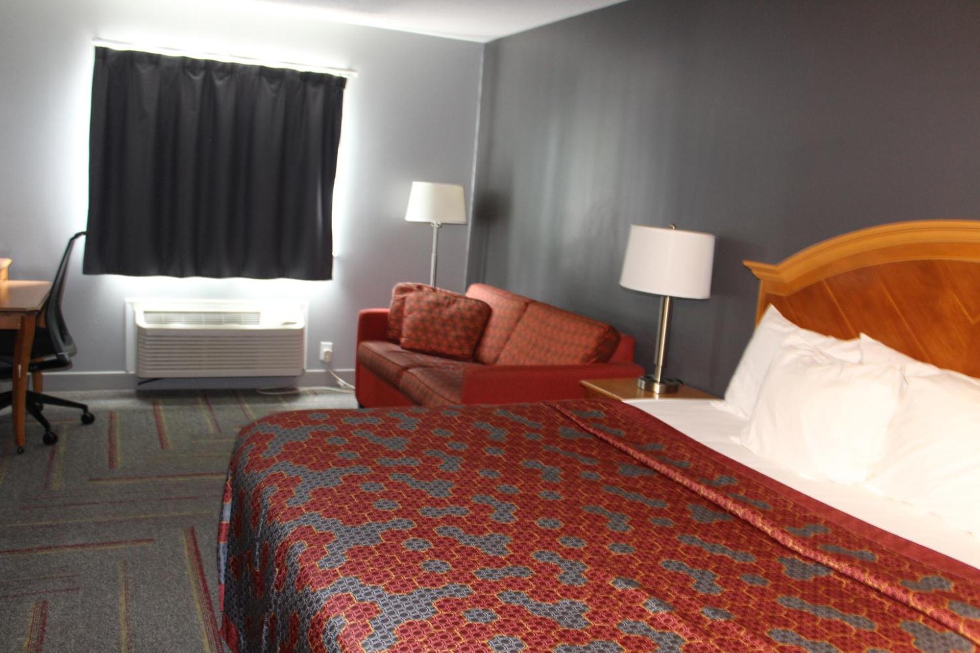 American Inn And Suites Ionia Bagian luar foto